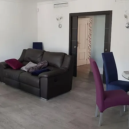 別荘 La Carihuela Great Location 4 Minute Walk 2 Beach トレモリノス
