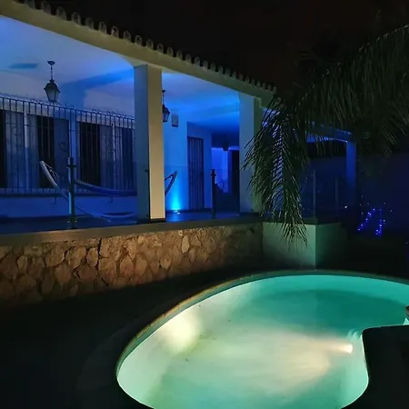 La Carihuela Great Location 4 Minute Walk 2 Beach 別荘 *