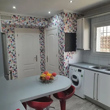 Сasa de vacaciones La Carihuela Great Location 4 Minute Walk 2 Beach *