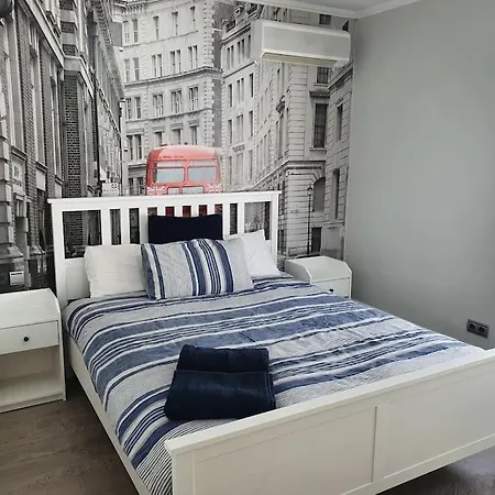 La Carihuela Great Location 4 Minute Walk 2 Beach * 托雷莫利诺斯